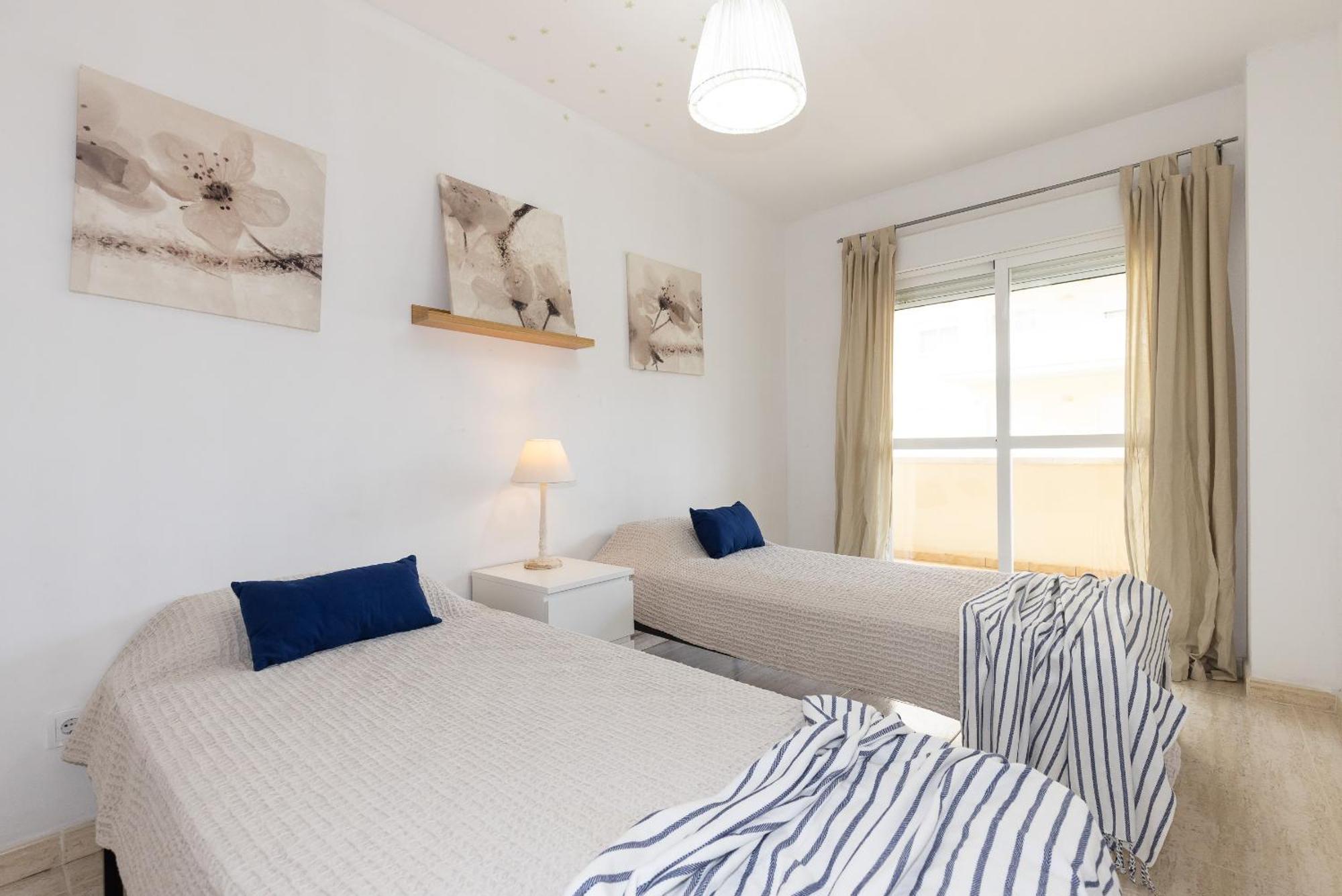 Uhc Aqua Family Complex Apartment Salou Ngoại thất bức ảnh